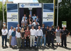 Equipo de Ewals Cargo Care y sus principales partners