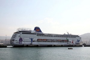 El buque Grand Mistral de la naviera Iberocruceros
