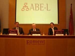 Josep Piqué acompañado por Juan Ramón Rodríguez y Sergio Torres